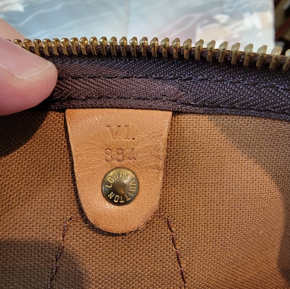 Louis Vuitton Speedy Monogram Satchel Handbag 35cm - Picture 11 of 12